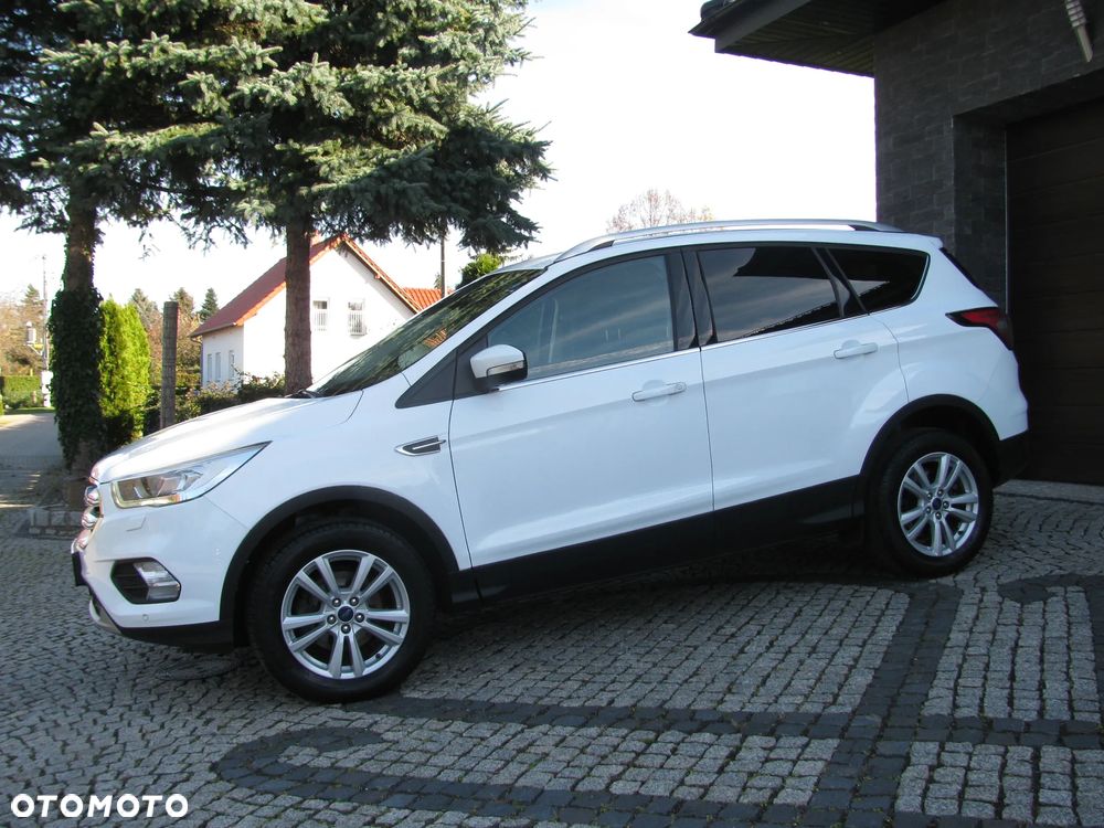 Ford Kuga 1.5 EcoBoost 2x4 Trend - 4