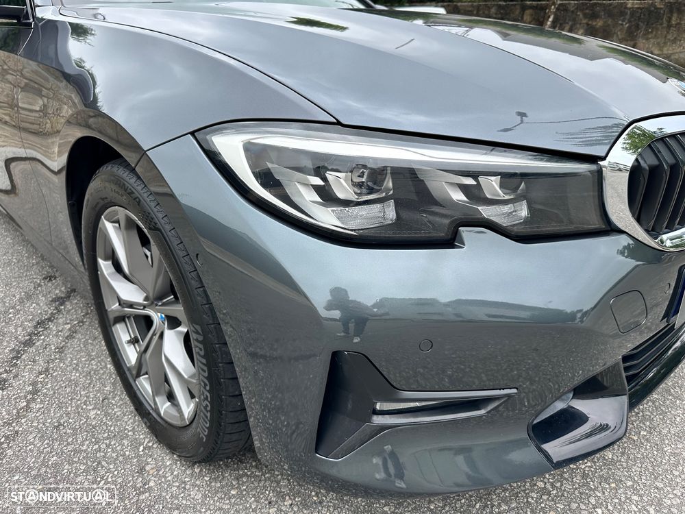 BMW 318 d Line Sport - 16