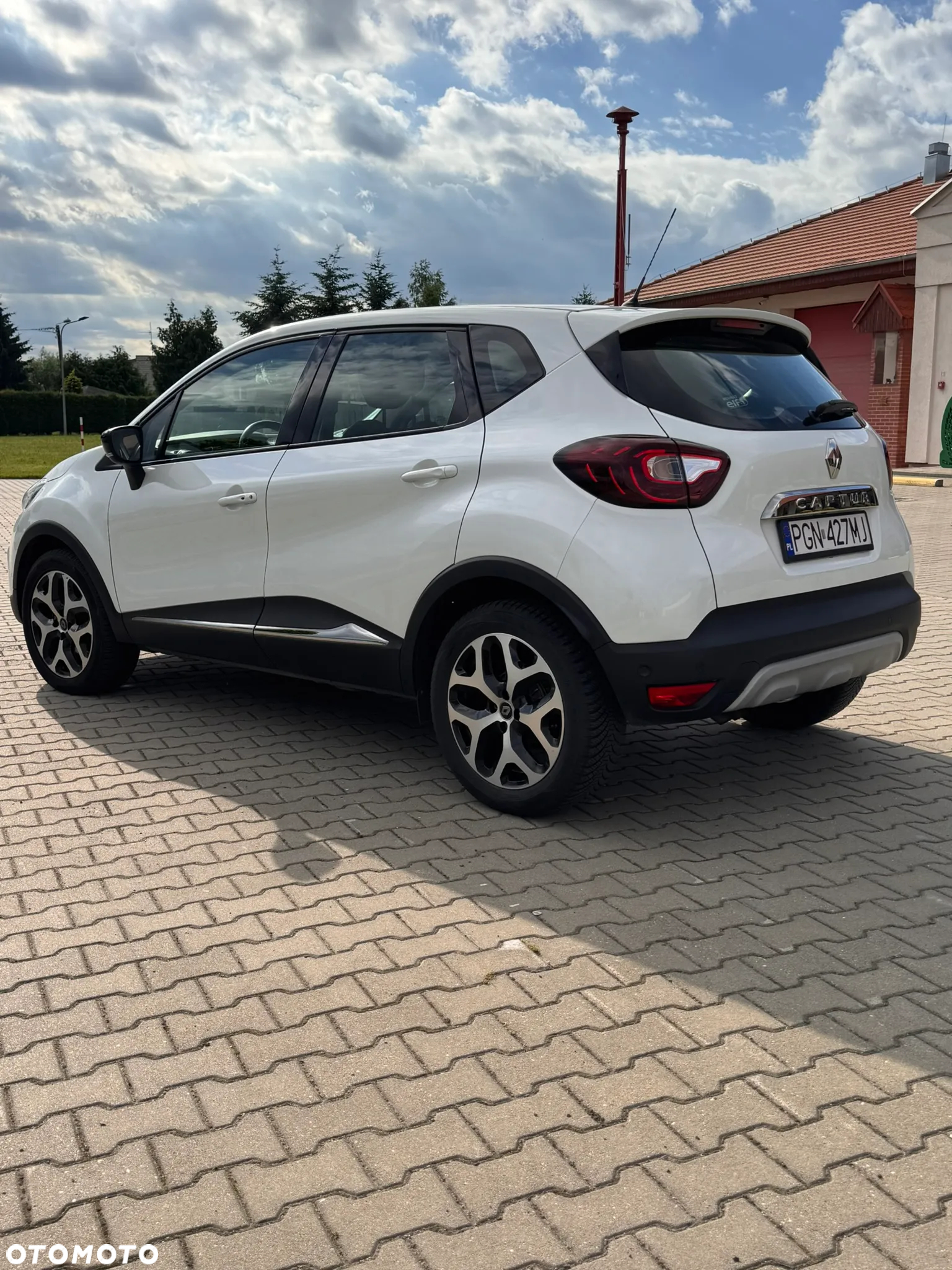 Renault Captur 1.3 Energy TCe S-Edition EDC - 9