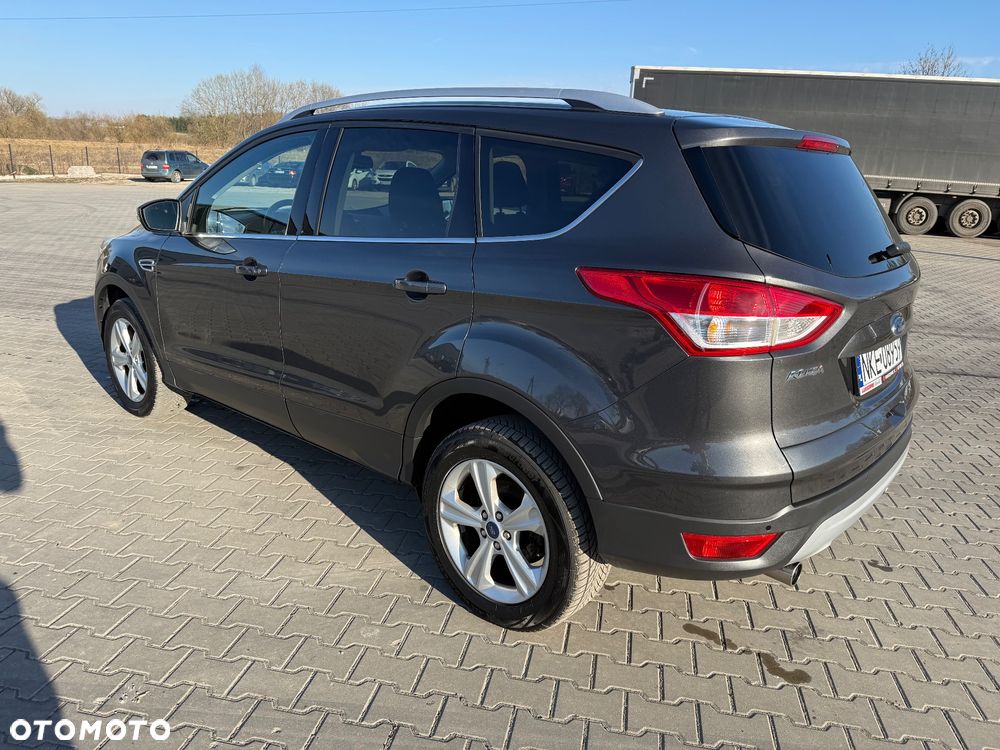 Ford Kuga 1.5 EcoBoost 2x4 Titanium - 5