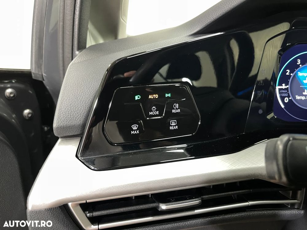 Volkswagen Golf 1.0 TSI Life - 22