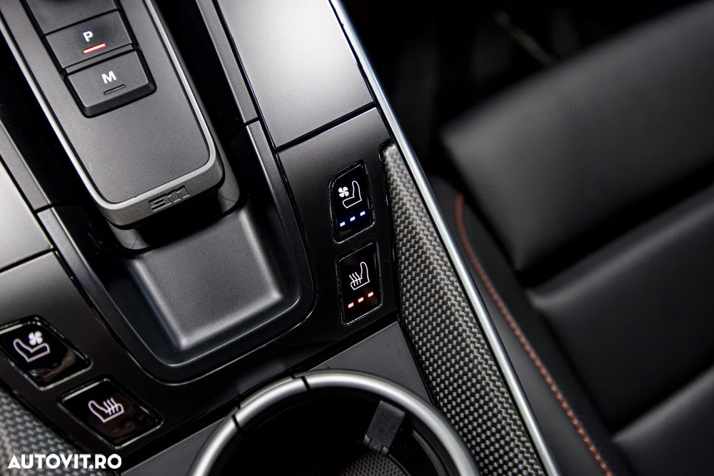 Porsche 911 Carrera S PDK - 32