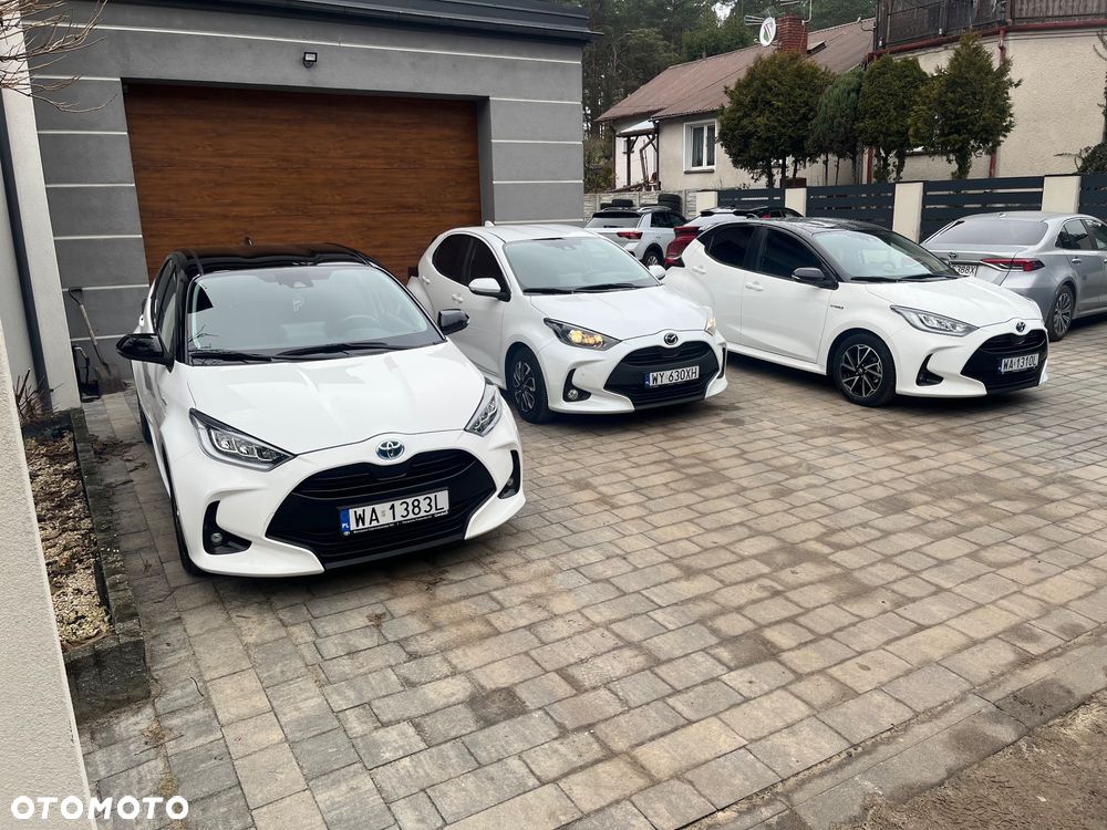 Toyota Yaris Hybrid 1.5 Executive - 3