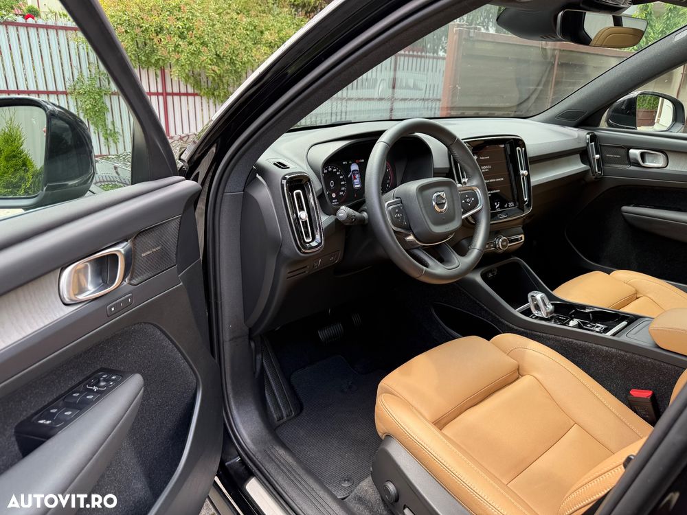 Volvo XC 40 B4 AT8 AWD Mild Hybrid Inscription - 14
