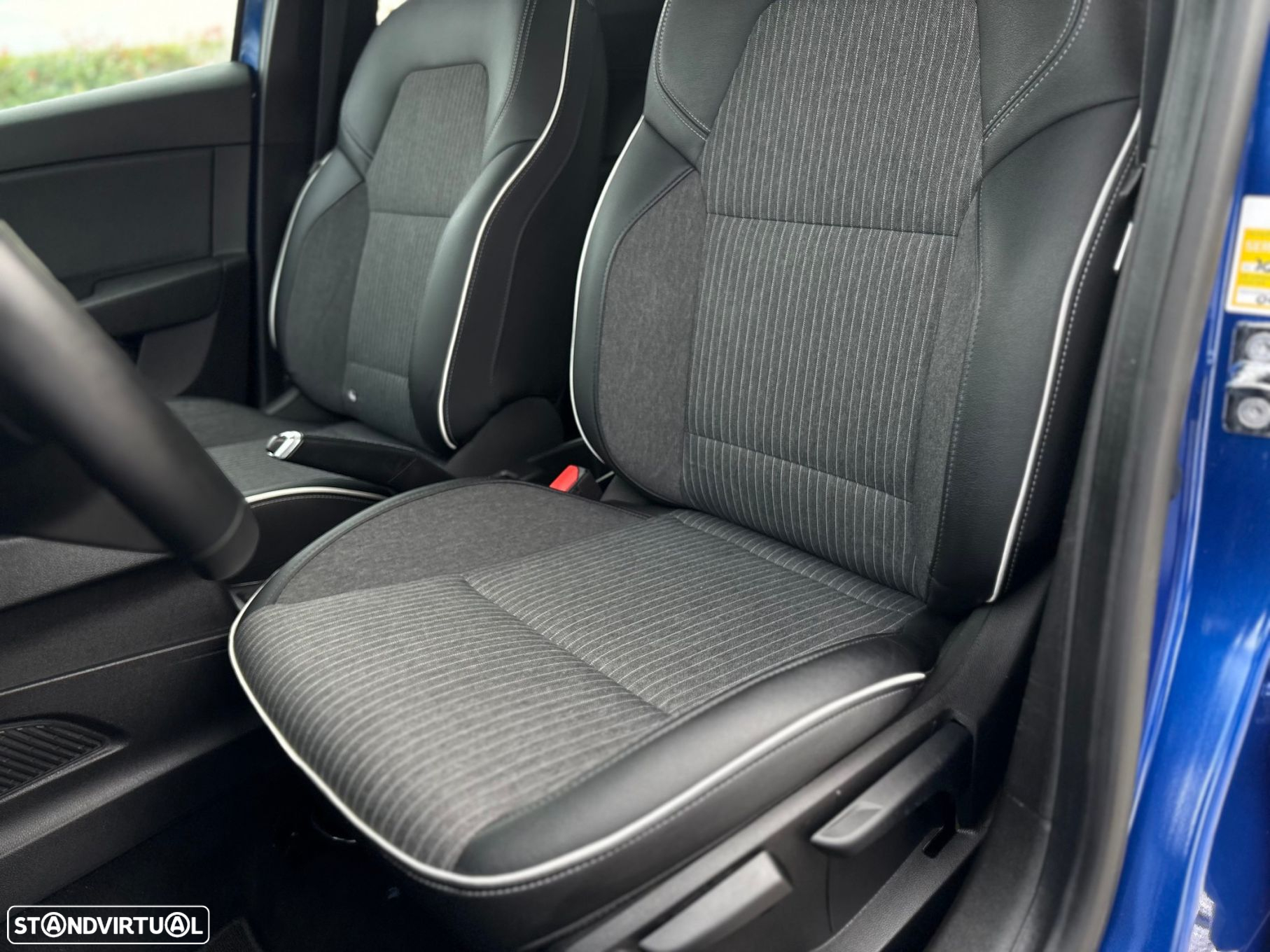 Renault Clio 1.6 E-Tech Full Hybrid Techno - 15