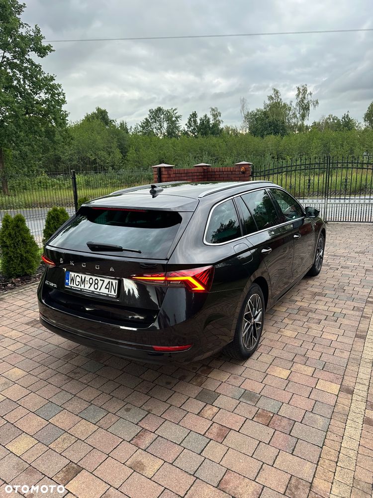 Skoda Octavia 2.0 TDI SCR Style DSG - 6
