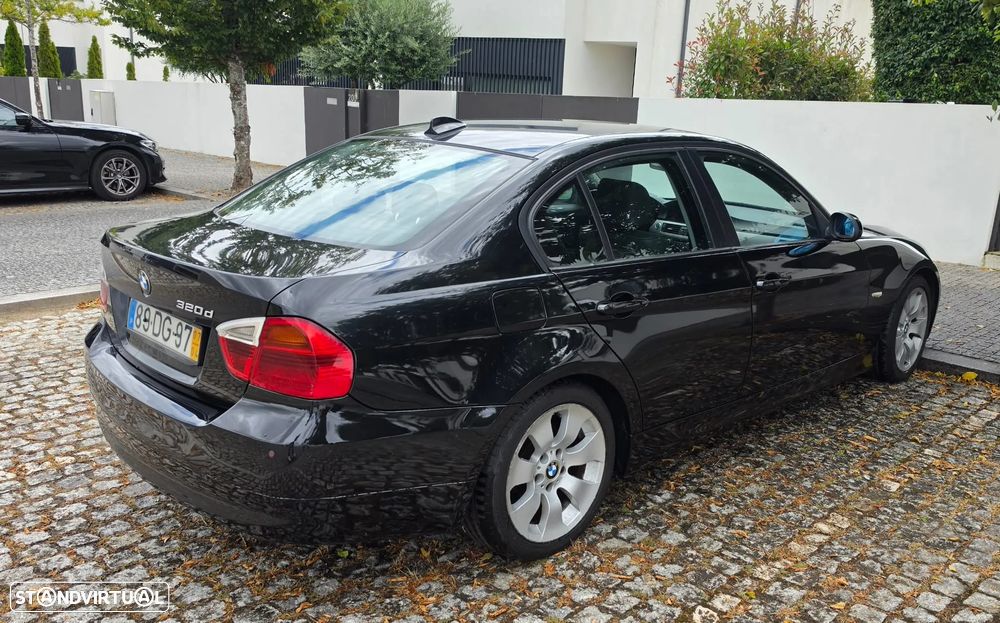 BMW 320 dA Exclusive - 2
