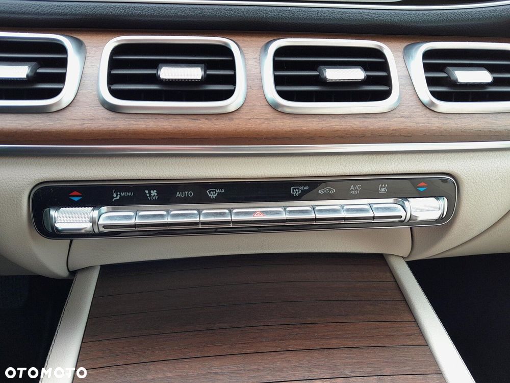 Mercedes-Benz GLE - 26