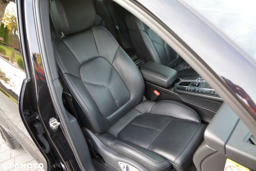 Porsche Macan - 28