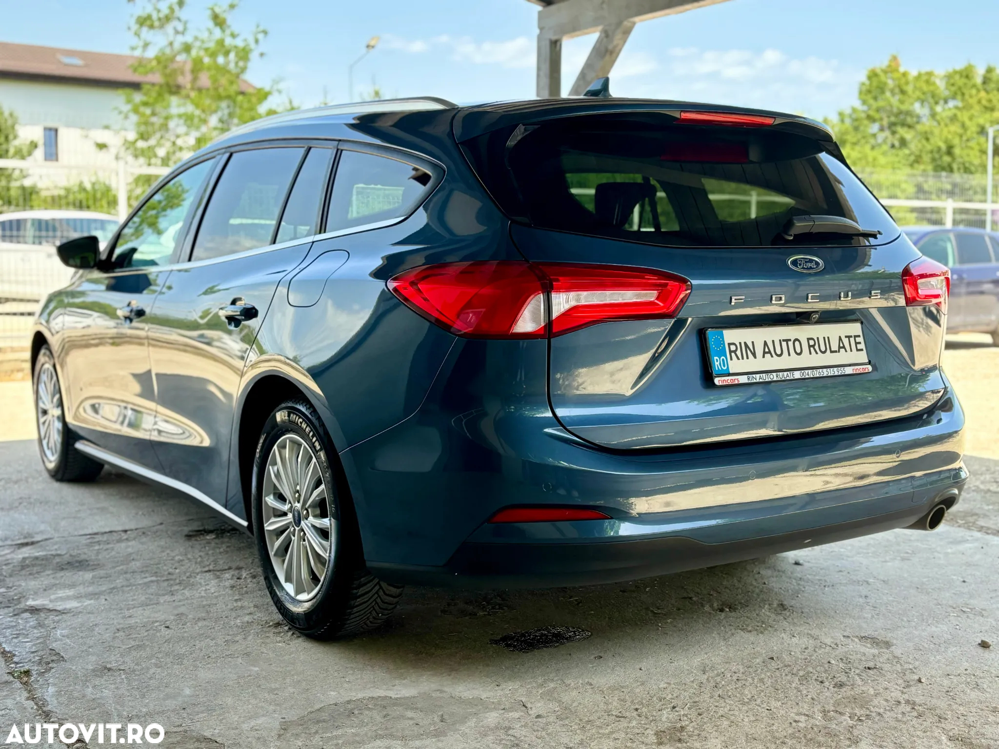 Ford Focus 1.0 EcoBoost Connected - 11