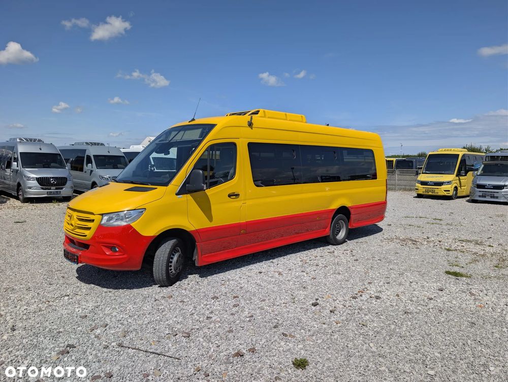 Mercedes-Benz Sprinter 517 - 9