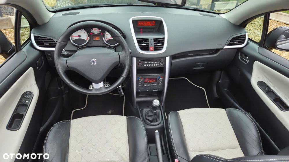 Peugeot 207 CC 120 VTi Roland Garros - 20