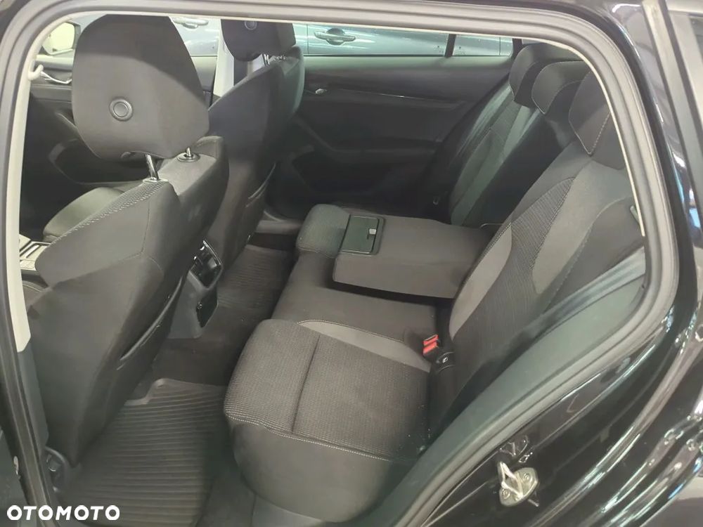 Skoda Octavia 1.5 TSI ACT Ambition - 9