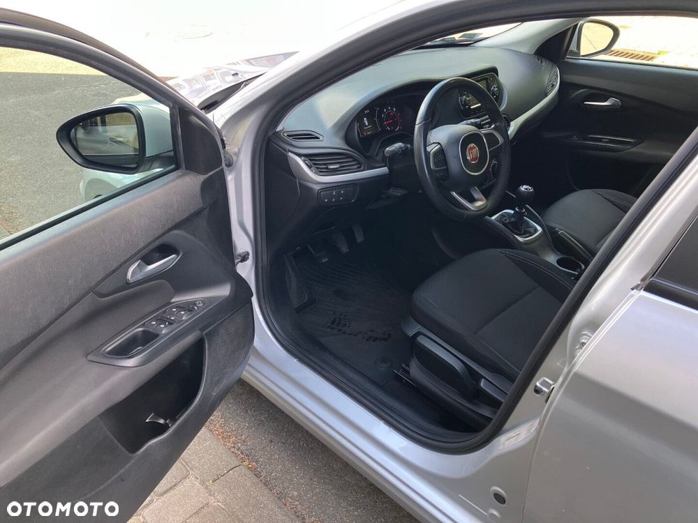 Fiat Tipo 1.4 T-Jet 16v Lounge EU6 - 21