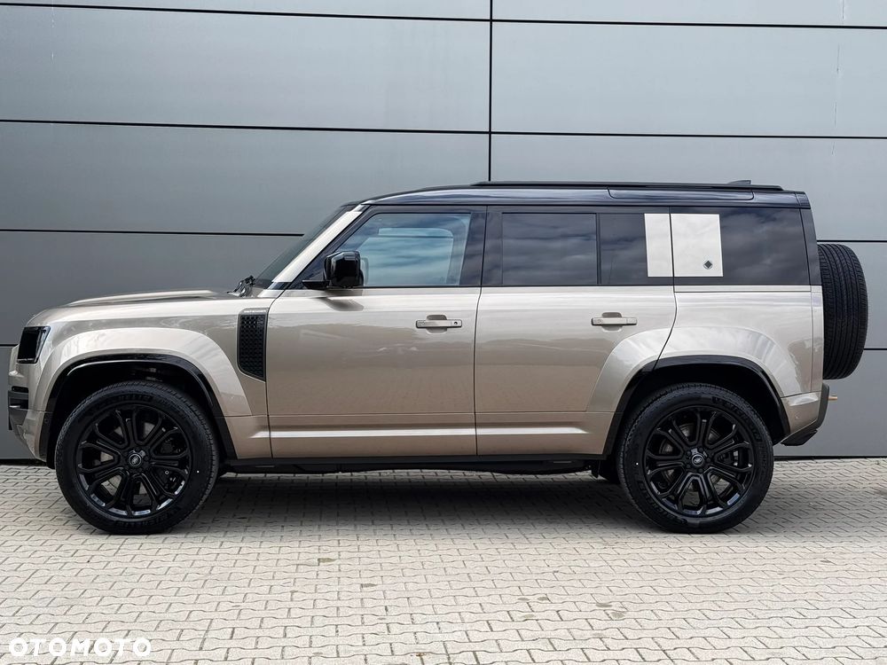 Land Rover Defender 4.4 P635 V8 mHEV Octa - 6