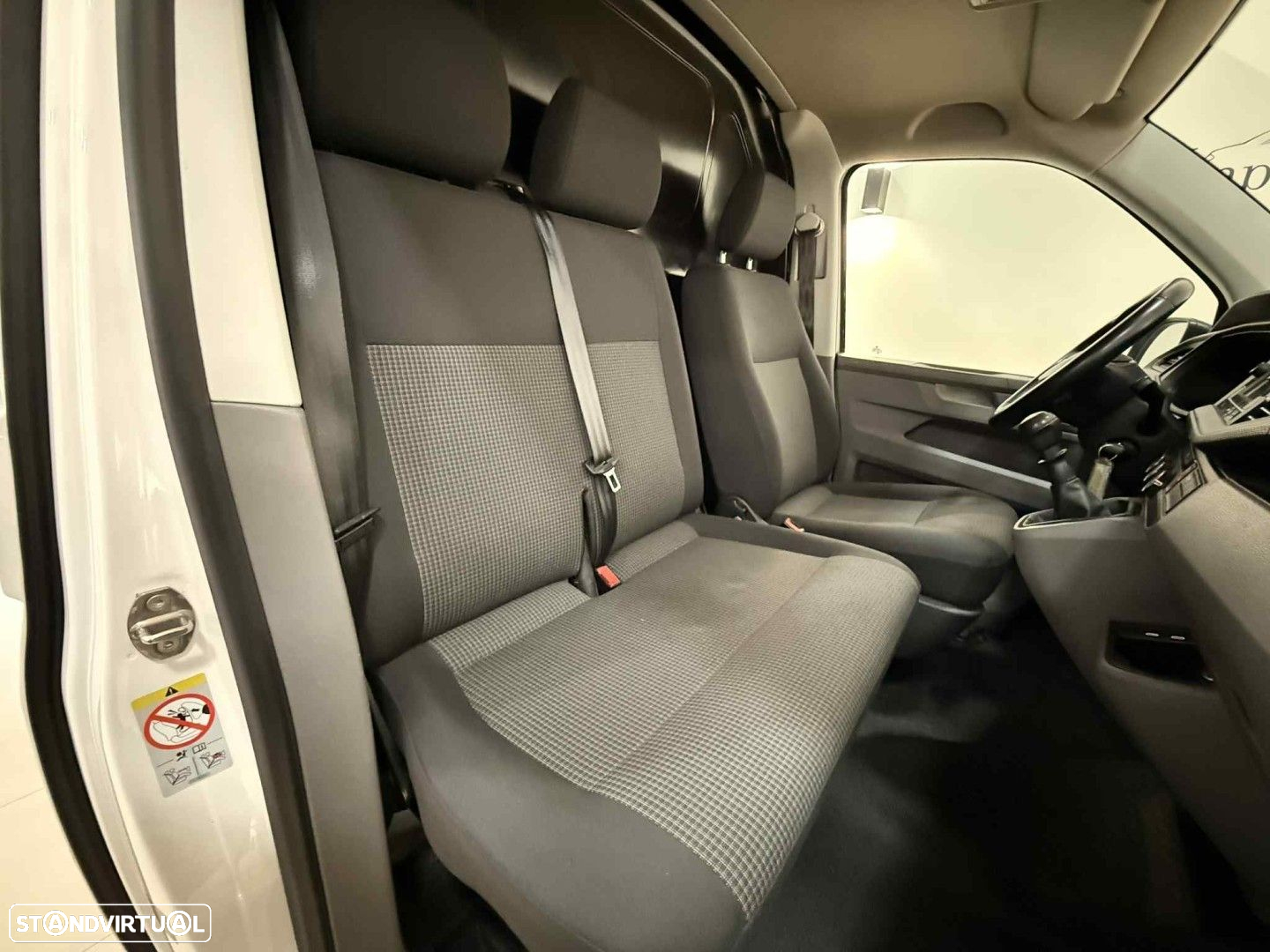 VW Transporter 2.0TDi EXTRA - 10
