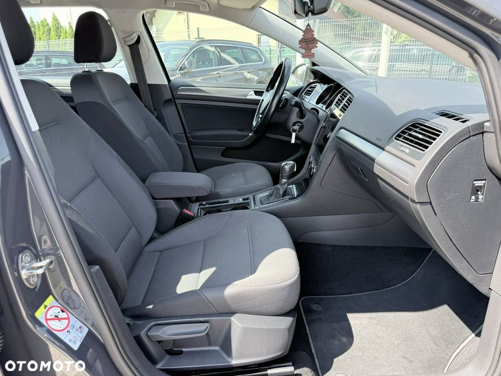 Volkswagen Golf 1.6 TDI SCR DSG Comfortline - 14