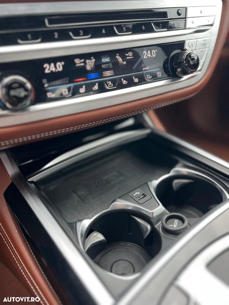 BMW Seria 7 745Le - 16