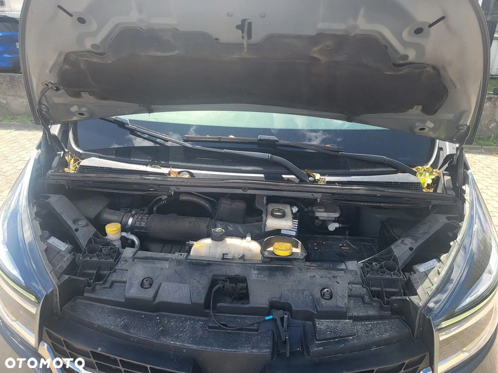 Renault Trafic - 8