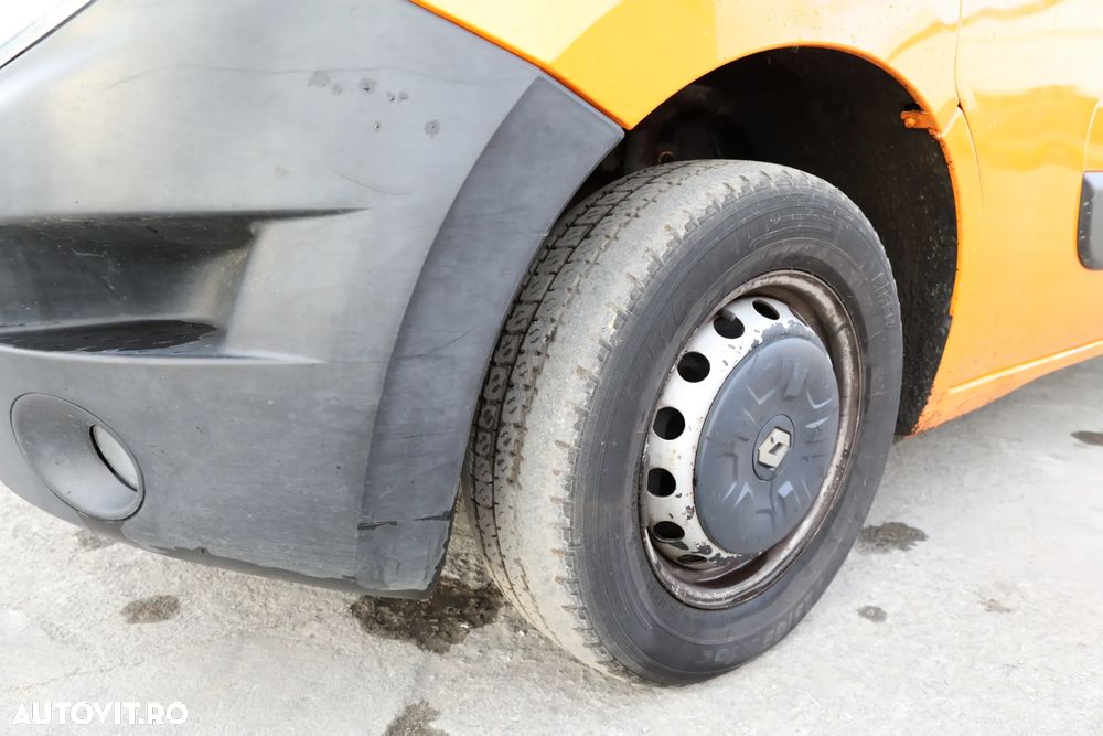 Renault Master III - 9