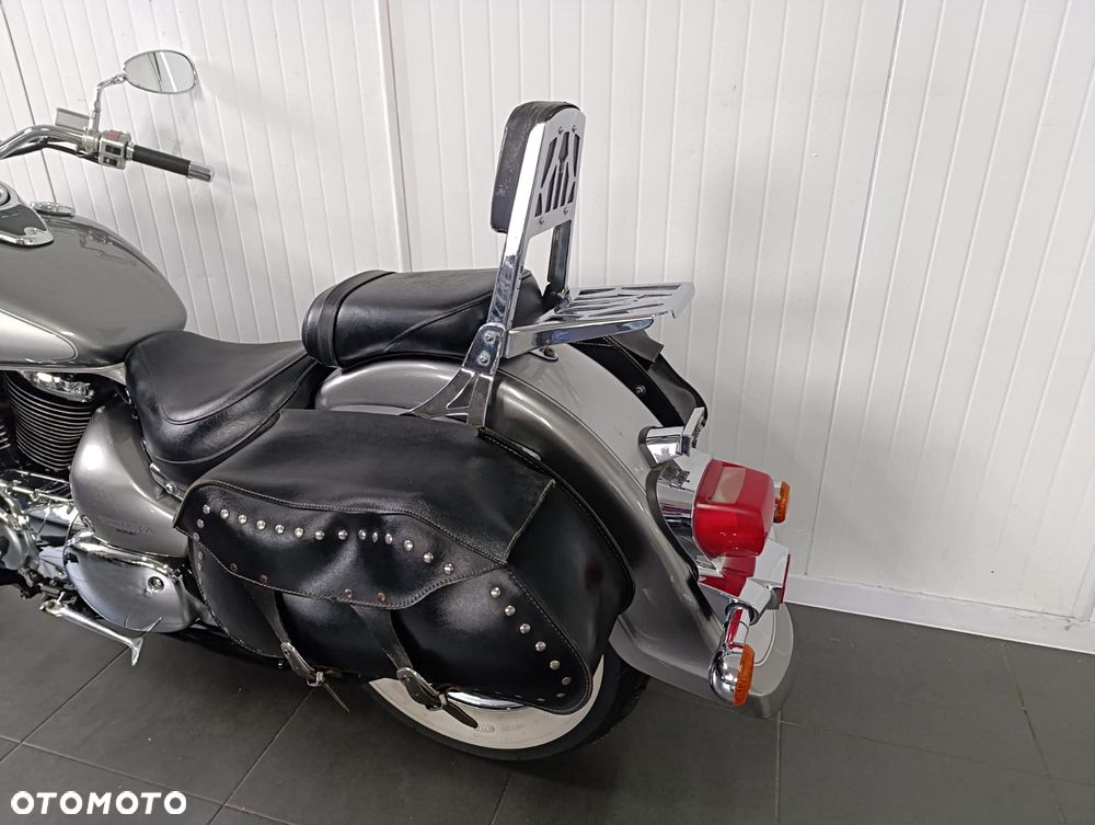 Suzuki VL 800 Volusia - 8