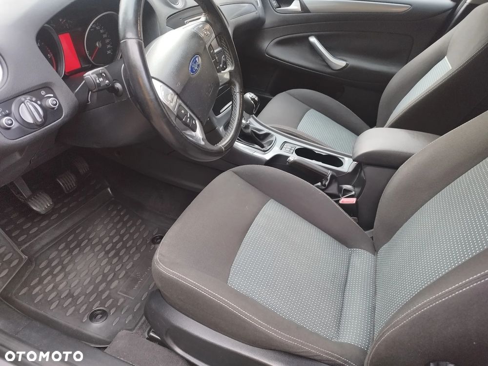 Ford Mondeo 2.0 TDCi Titanium S - 19