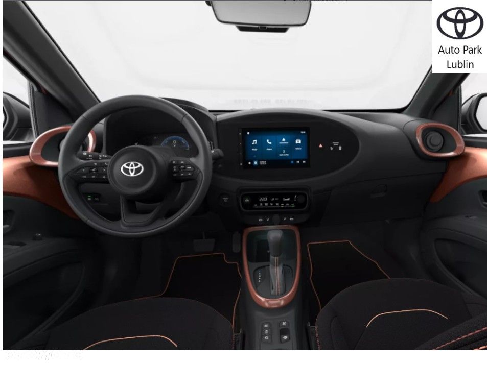 Toyota Aygo X Hybrid 1.5 Style e-CVT - 8