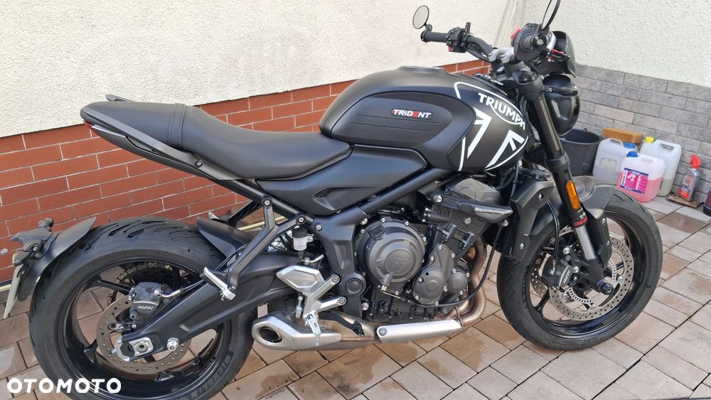 Triumph Trident - 10