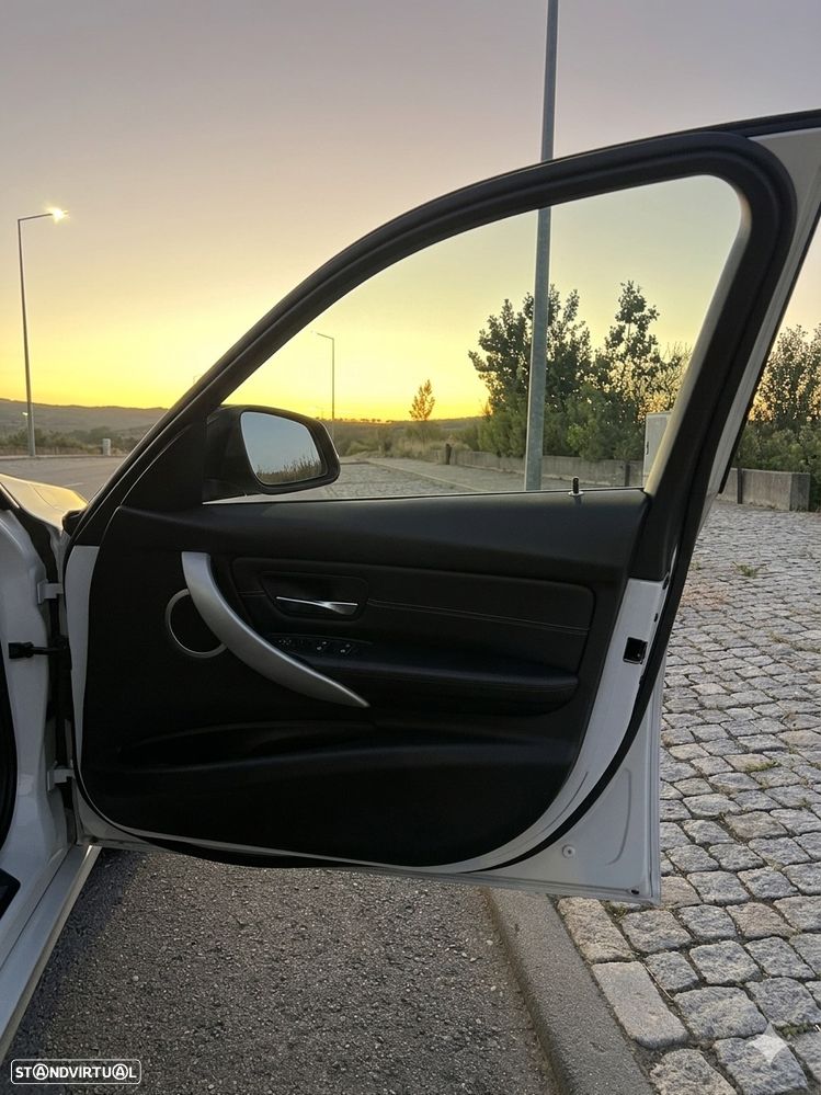 BMW 318 d Pack M - 13