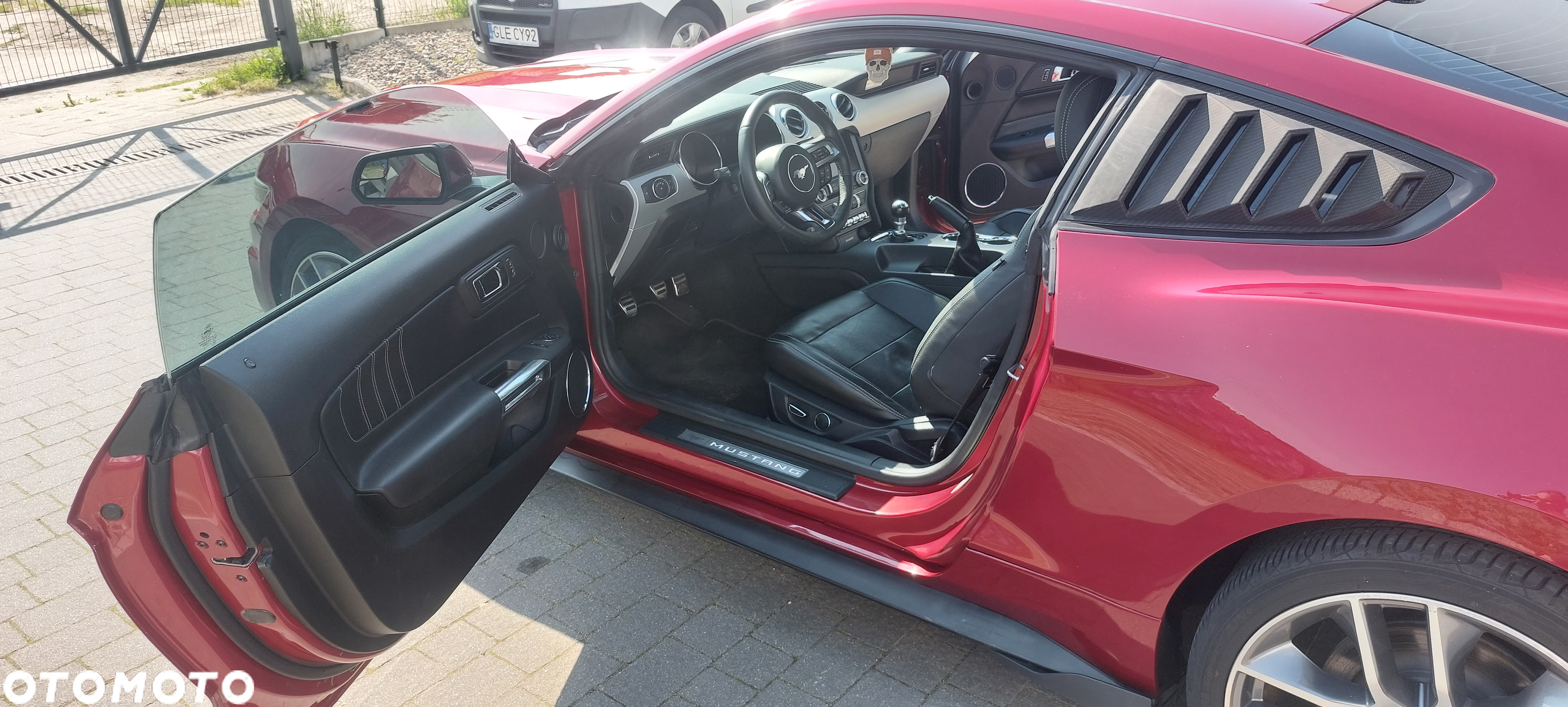 Ford Mustang 5.0 V8 GT - 5
