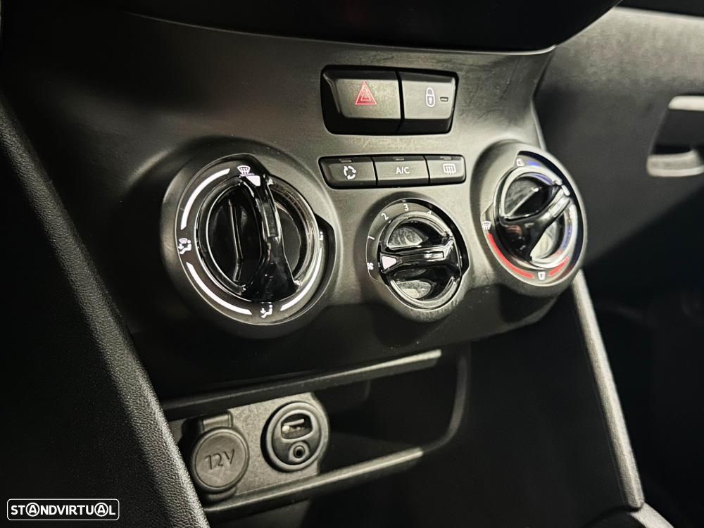 Peugeot 208 1.2 PureTech Allure - 33