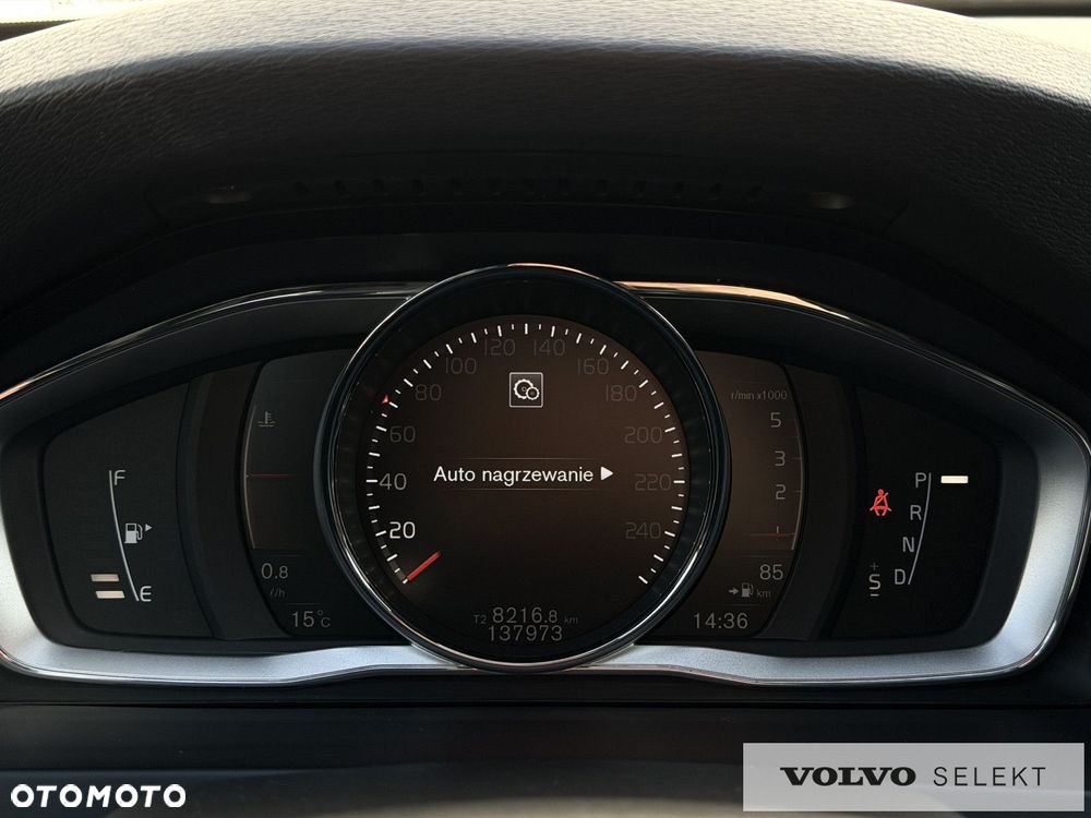 Volvo V60 Cross Country - 23