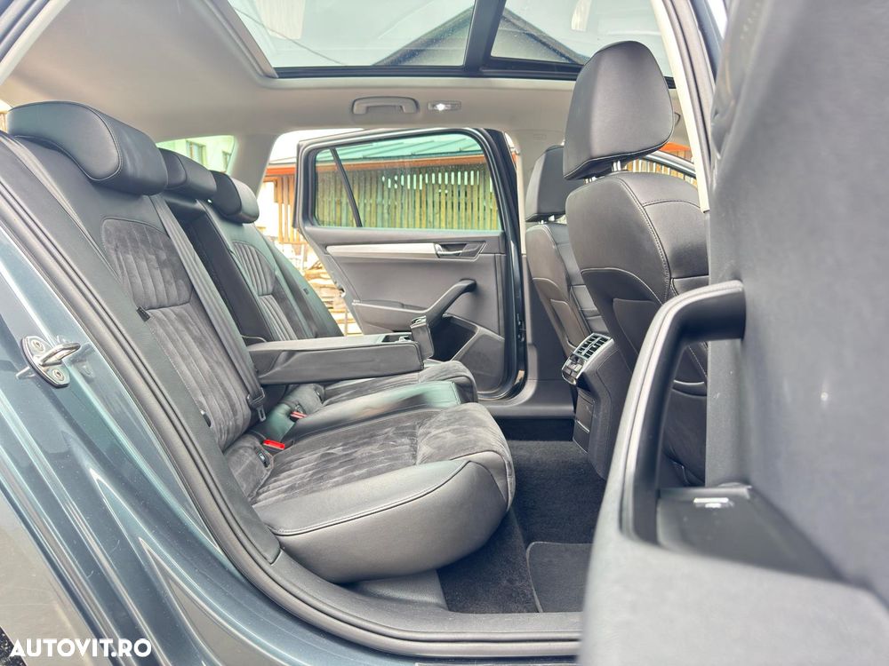 Skoda Superb 2.0 TDI DSG Premium Edition - 33