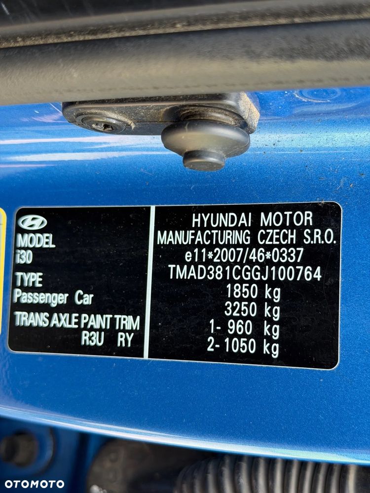 Hyundai i30 Kombi 1.6 GDi DCT Premium - 33