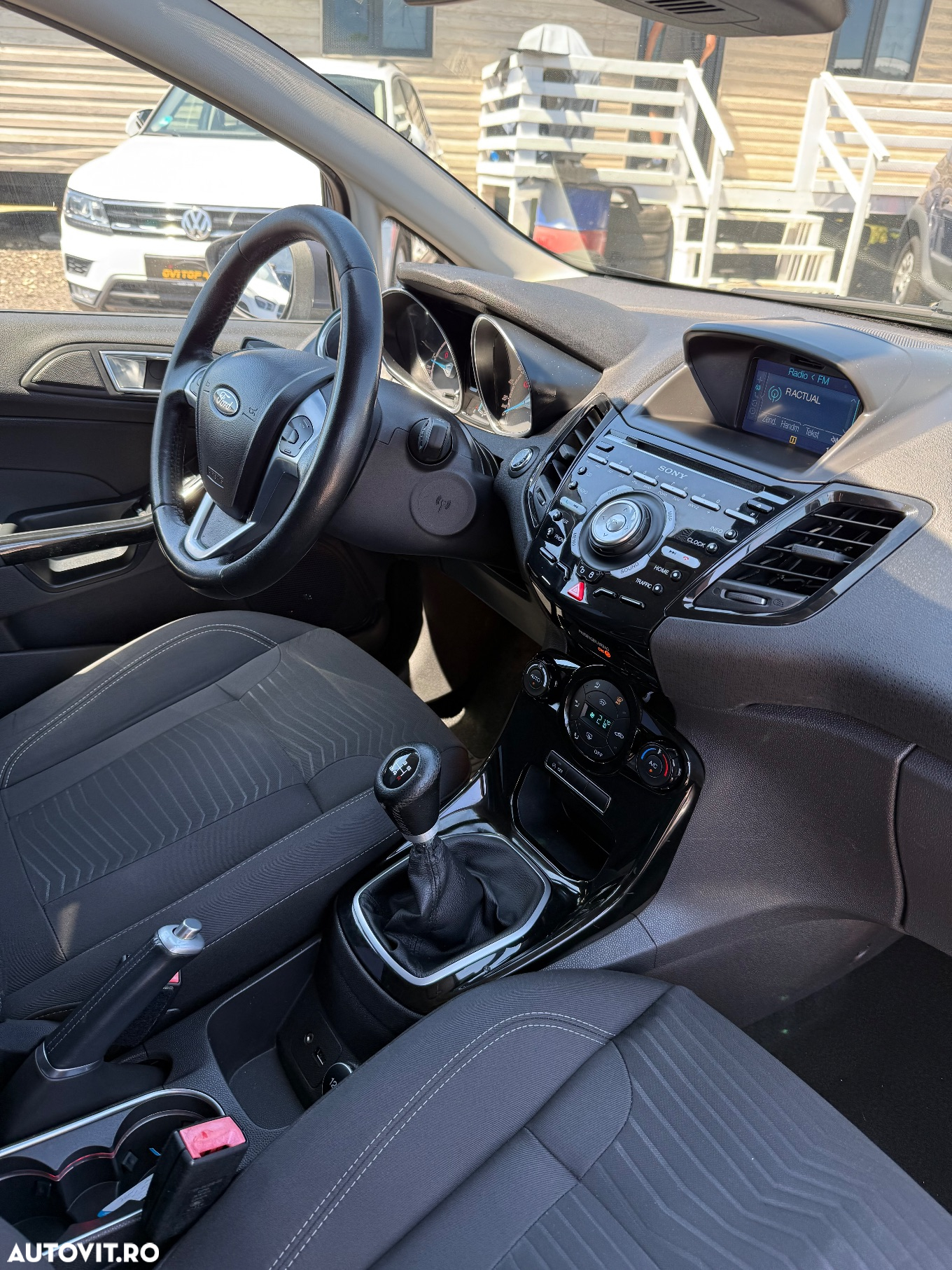Ford Fiesta 1.6 TDCI Individual - 17