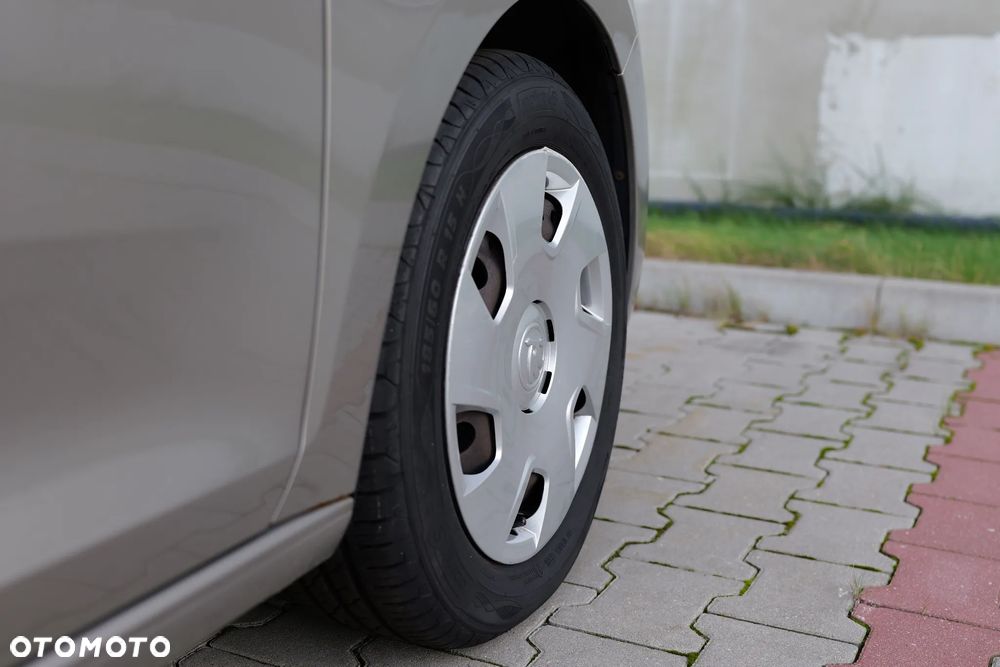 Skoda RAPID - 8