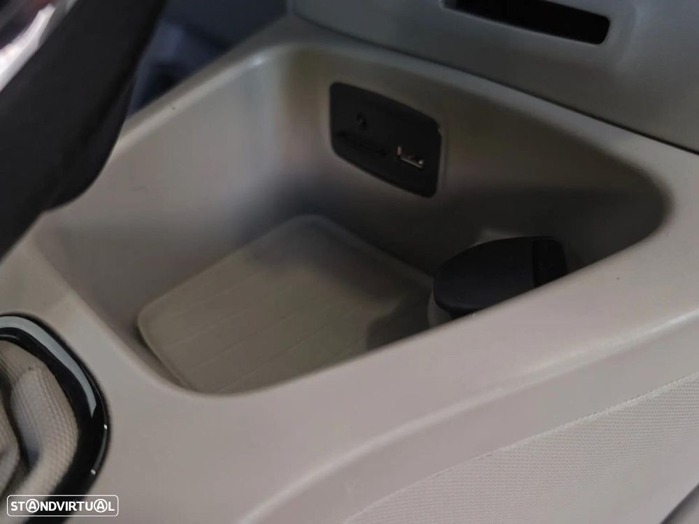 Renault Zoe (c/ Bateria) 22 kwh Life - 41