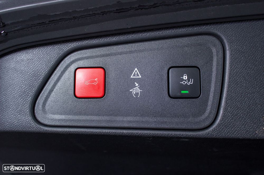Peugeot 3008 1.2 PureTech Allure EAT8 - 11