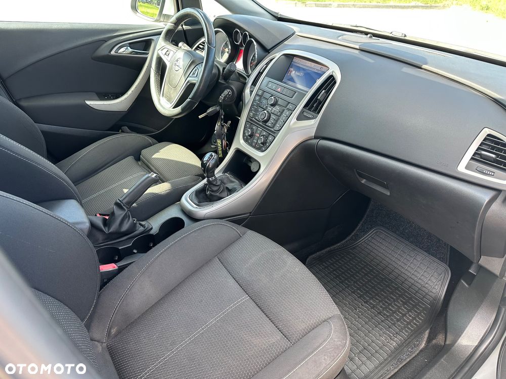 Opel Astra 2.0 CDTI Exklusiv - 9