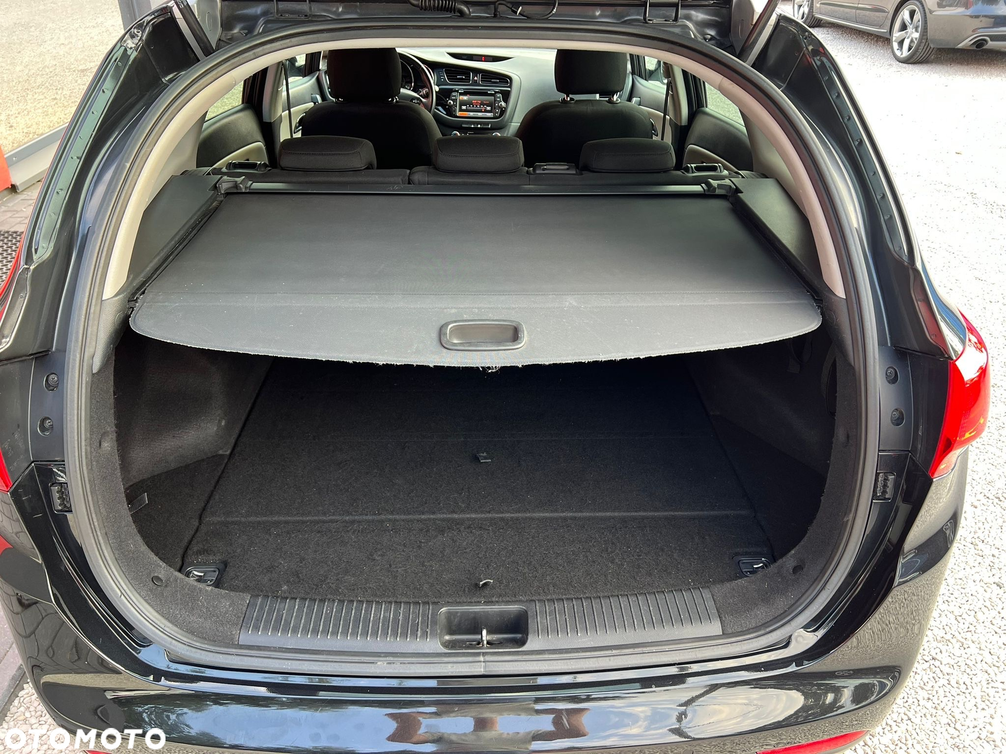 Kia Ceed 1.6 CRDi 128 ISG SW Dream Team Edition - 25