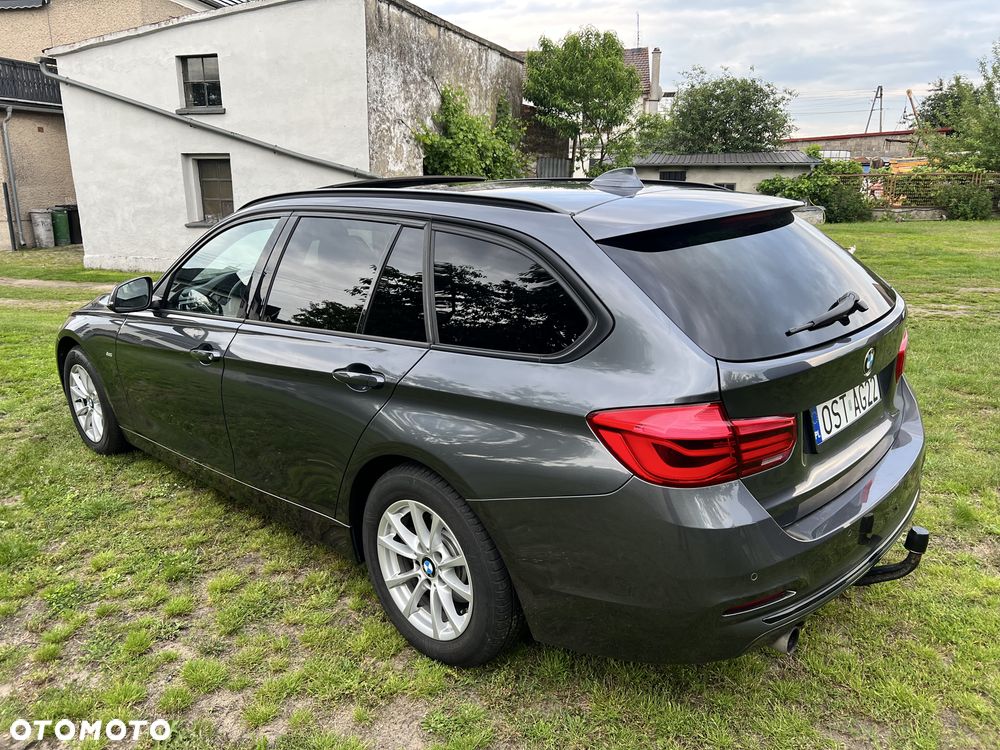 BMW Seria 3 318i Sport Line - 5
