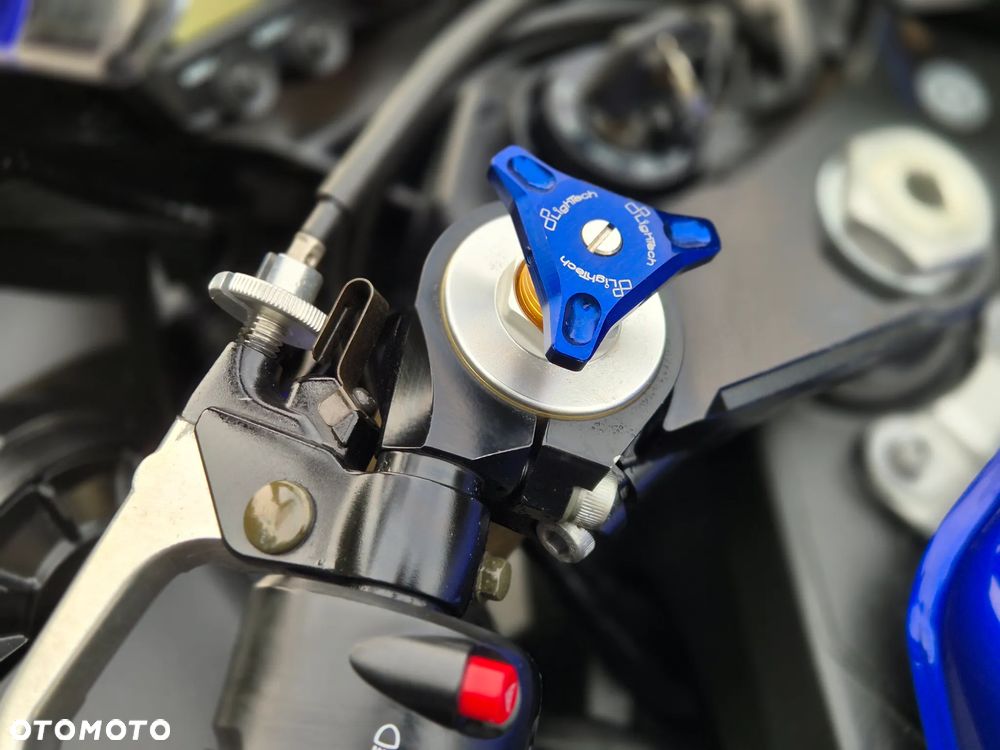 Yamaha R6 - 13