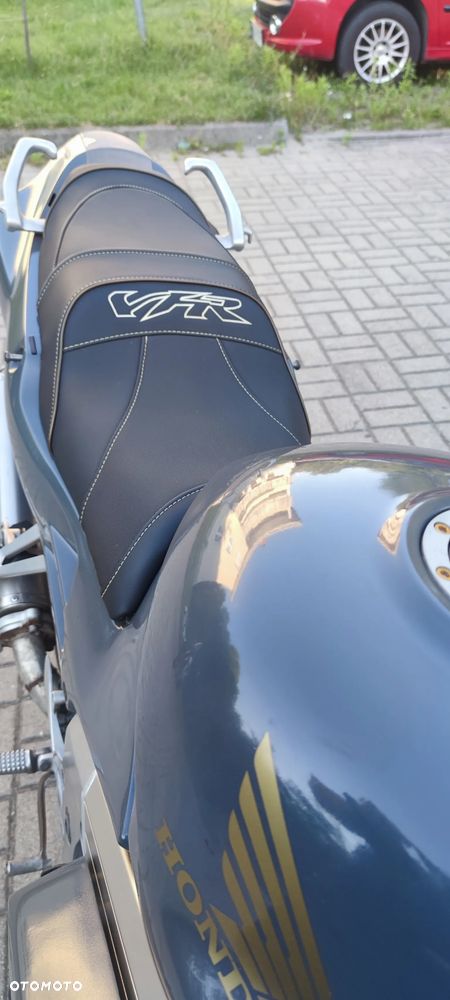Honda VFR - 6