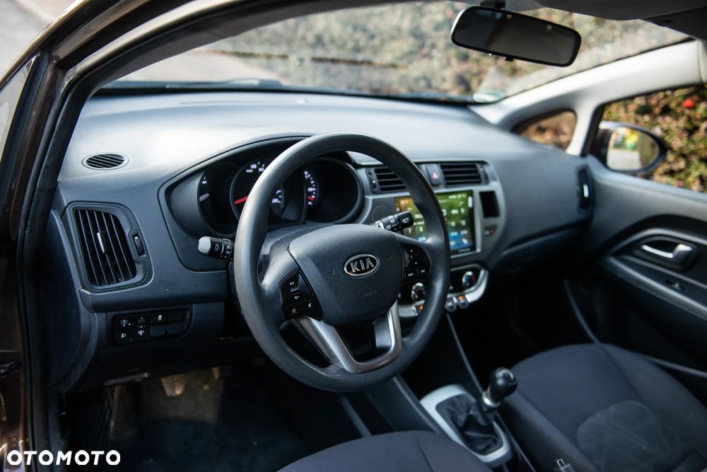 Kia Rio 1.2 Business Line - 17
