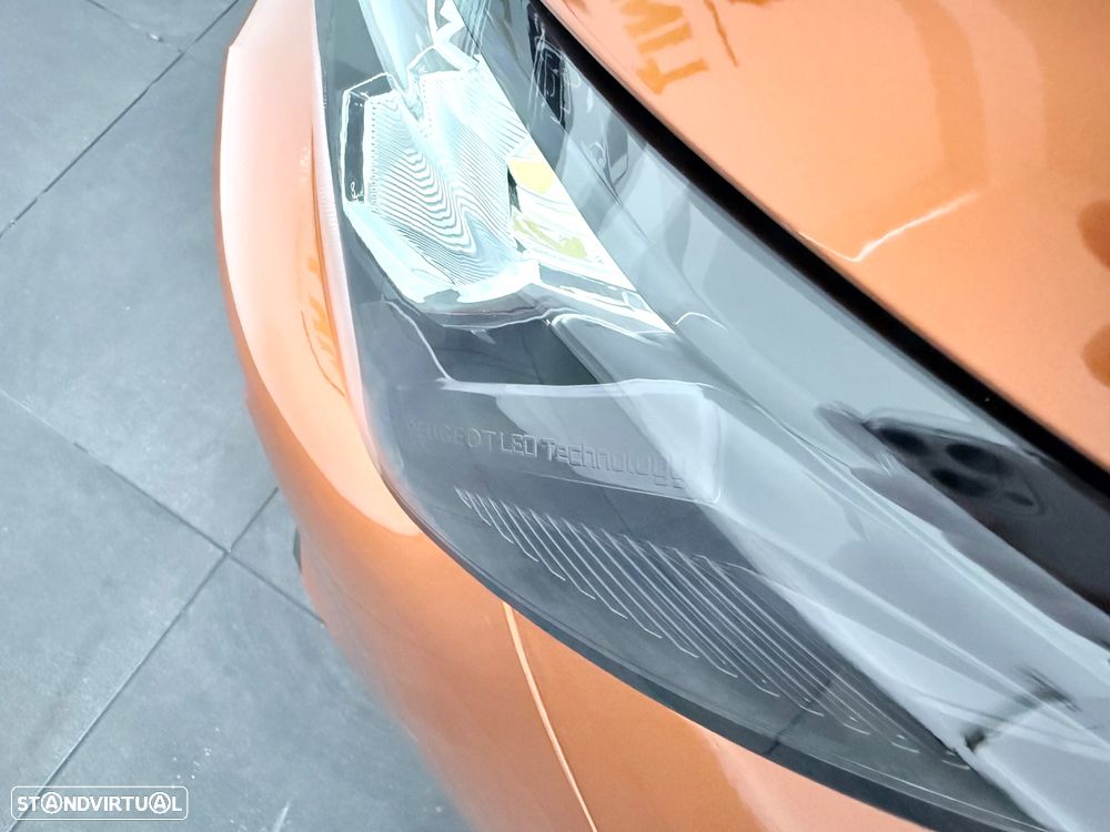Peugeot e-2008 50 kWh Allure - 9