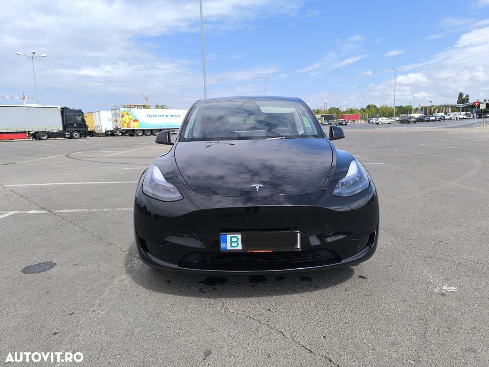 Tesla Model Y RWD - 2
