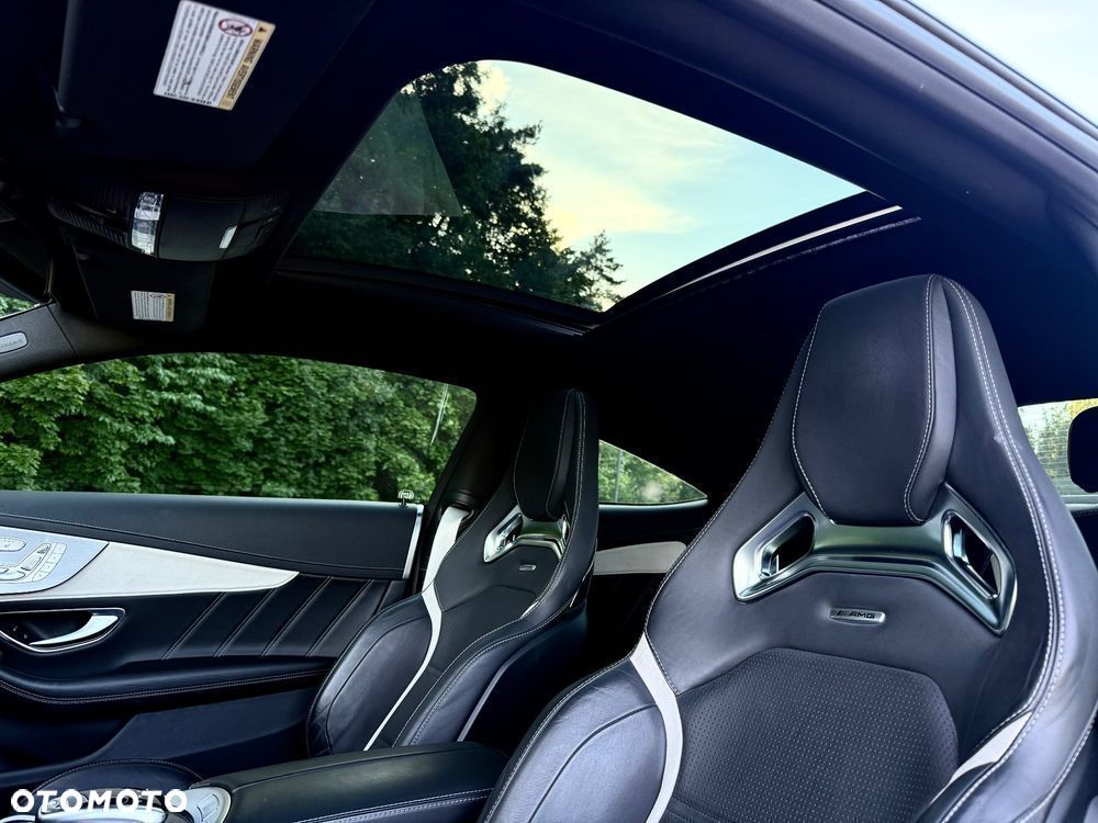 Mercedes-Benz Klasa C AMG 63 S - 14