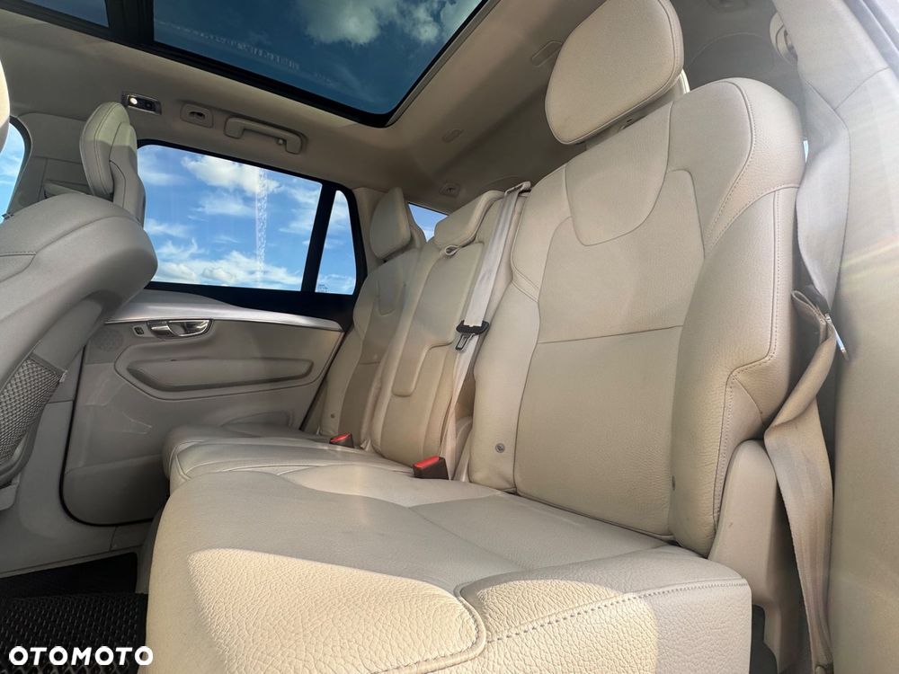 Volvo XC 90 - 20