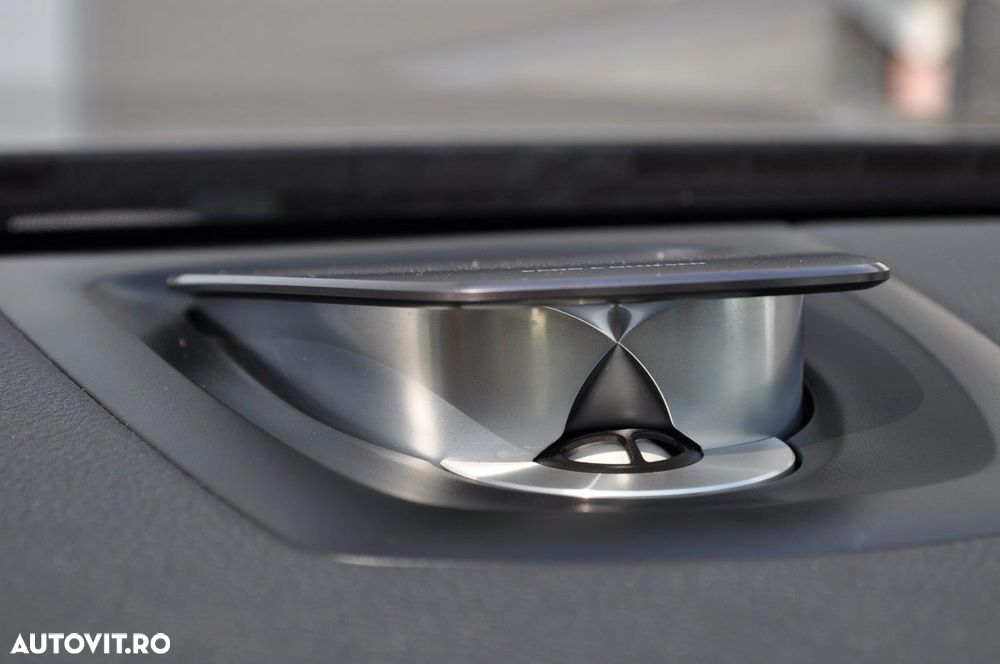 BMW Seria 7 750Ld xDrive - 26