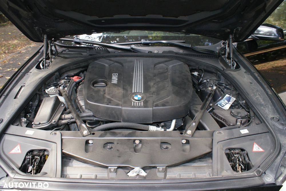 BMW Seria 5 520d Efficient Dynamics Edition - 14